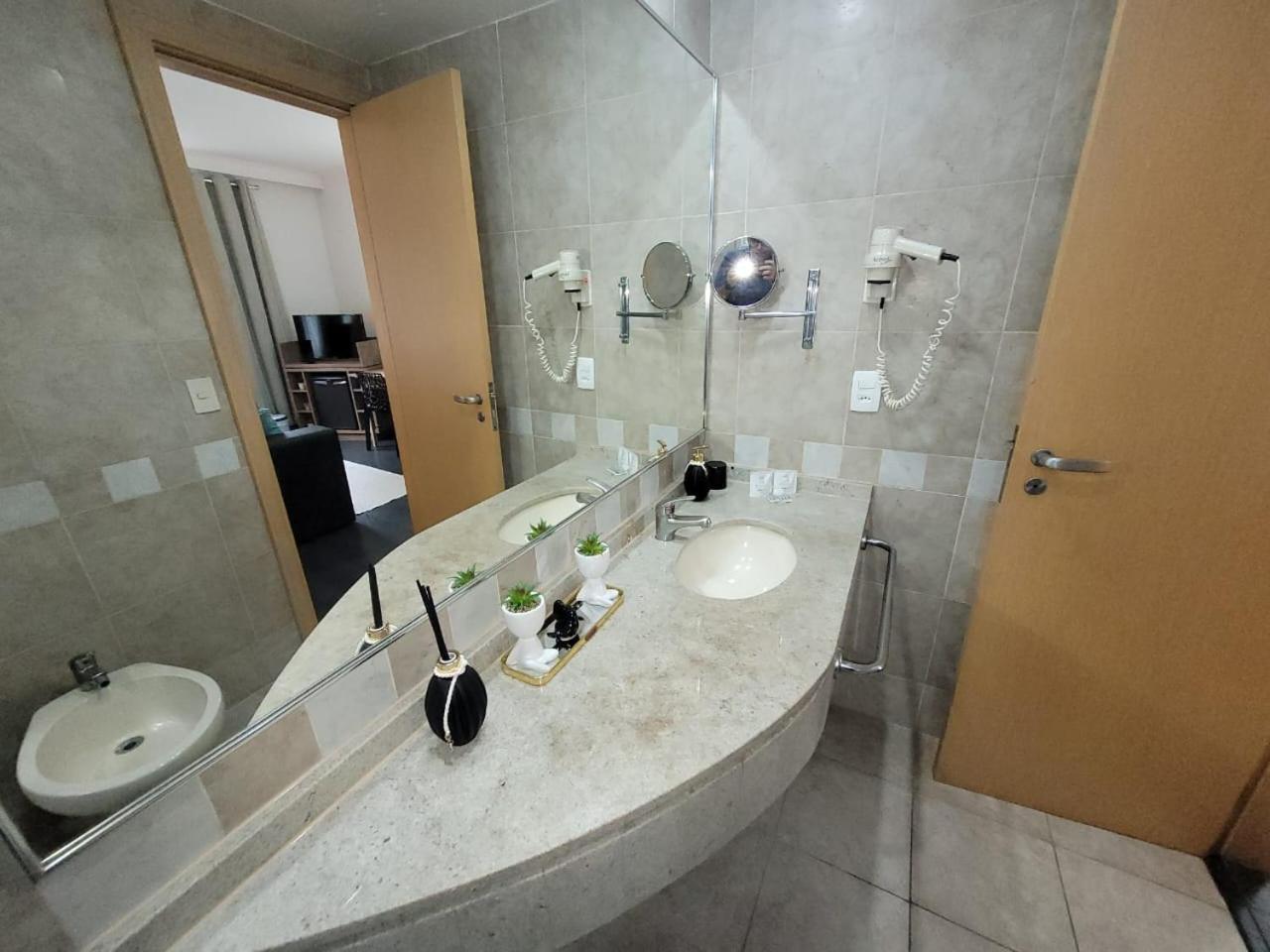 Super Comfort Flats L - Wtc - Com Estacionamento เซาเปาโล ภายนอก รูปภาพ